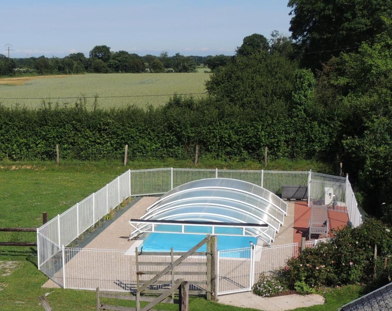 Chambres D'Hotes Les Pieris Grandcamp-Maisy Kültér fotó